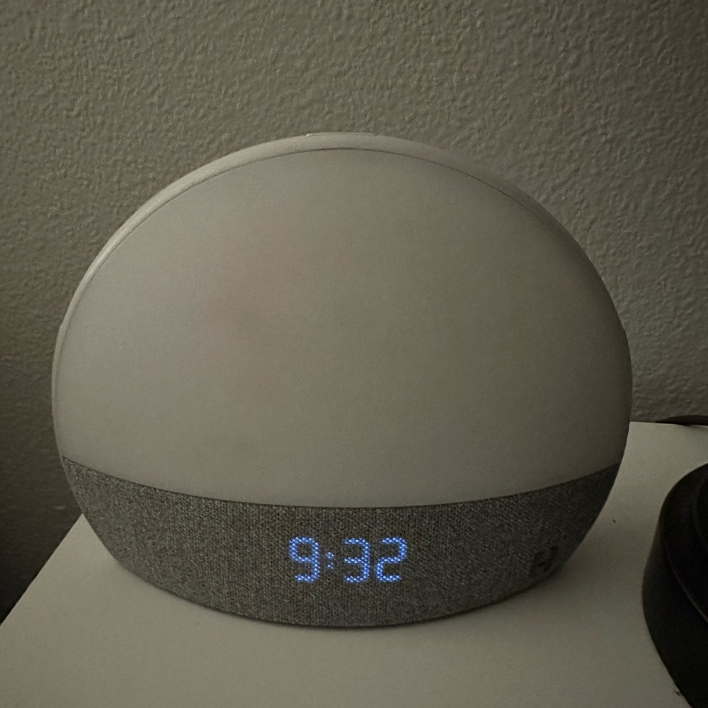 Hatch Restore 1 Sunrise Alarm Clock